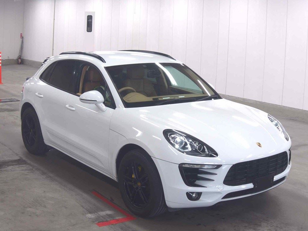Porsche Macan 2015 з японського аукціону