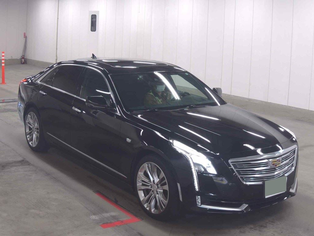 Cadillac CT6 2019 z aukcji japońskiej