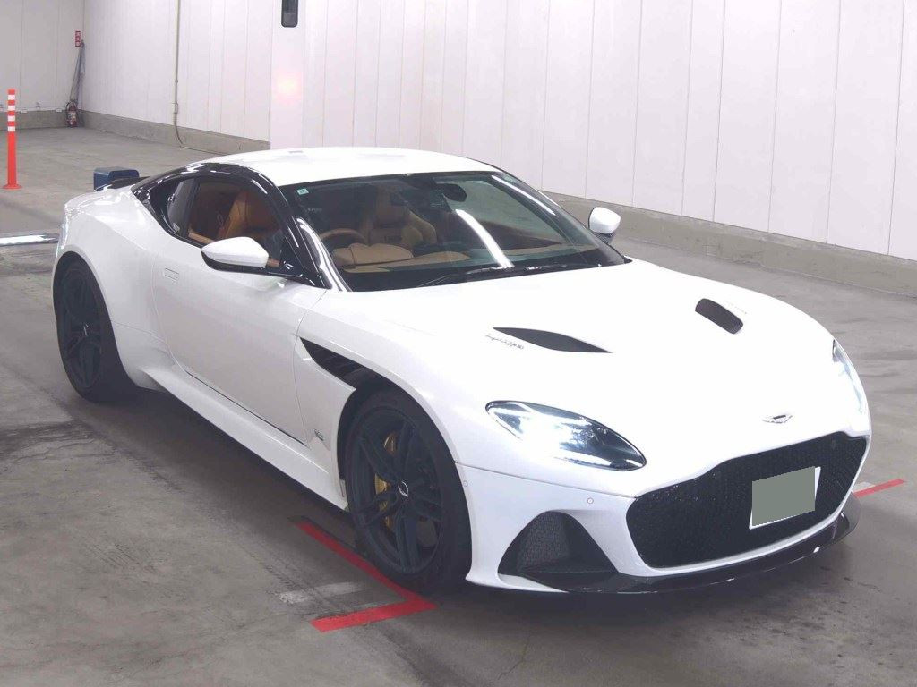 Aston Martin DBS 2020 from a Japanese auction