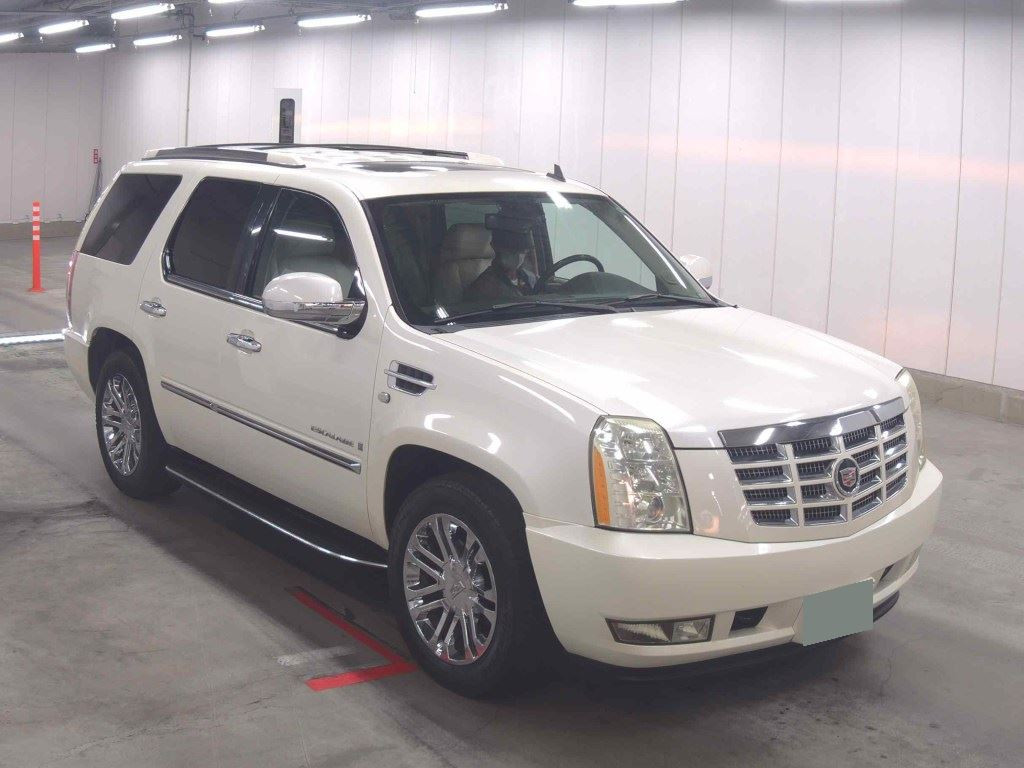 Cadillac Escalade 2007 z aukcji japońskiej