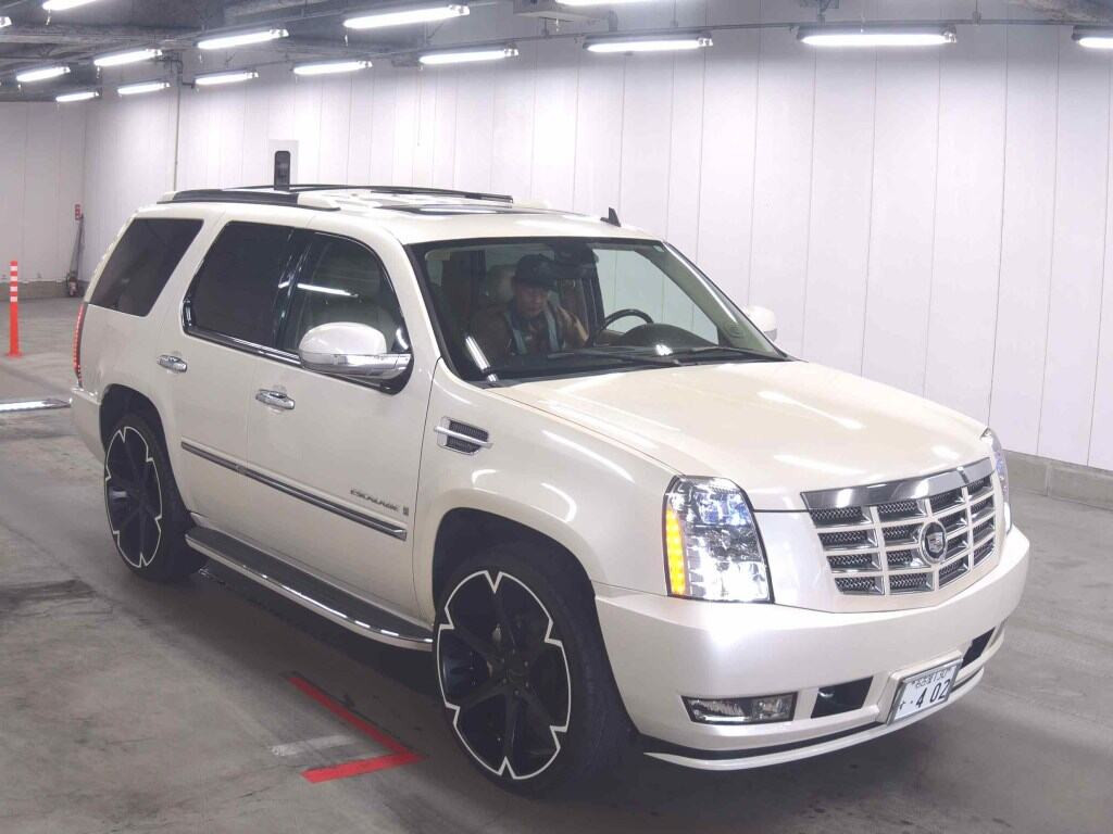 Cadillac Escalade 2011 z aukcji japońskiej