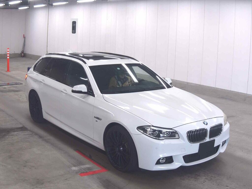 BMW 5 Series 2013 z aukcji japońskiej