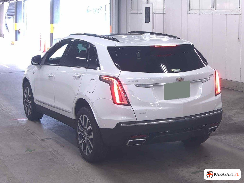 2025 Cadillac XT5 4WD Platinum Sport 2