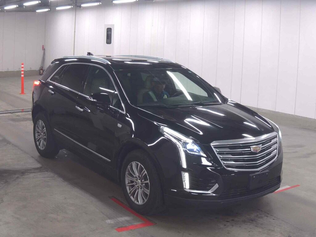 Cadillac XT5 Crossover 2018 з японського аукціону