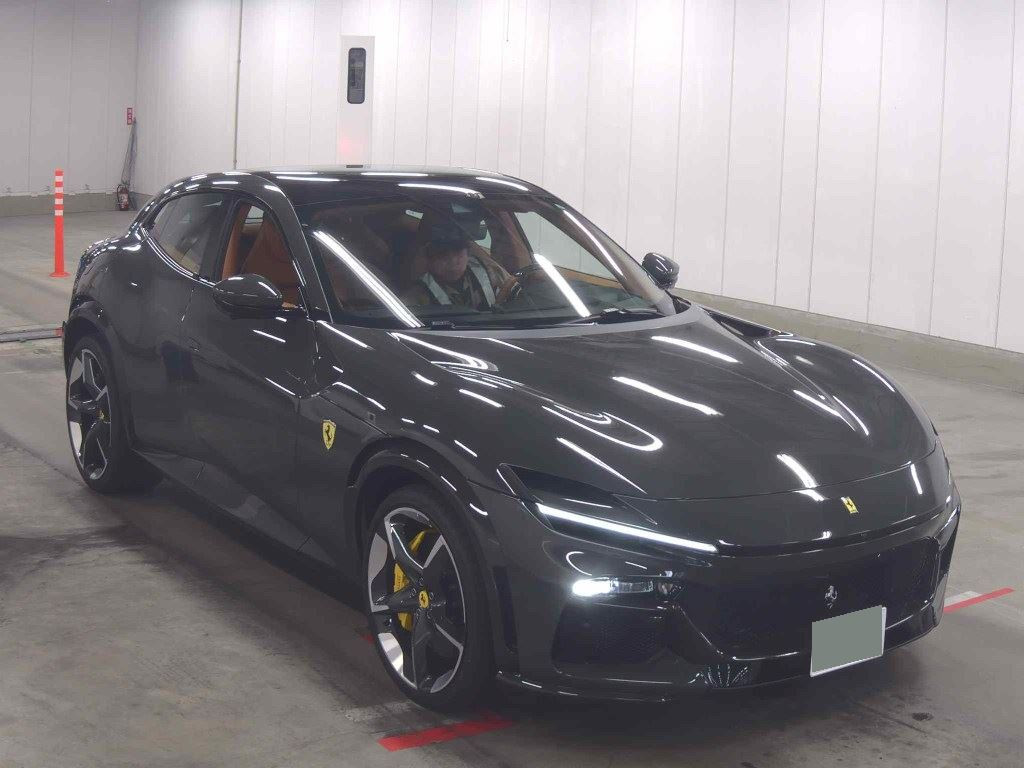 Ferrari Purosangue 2025 z aukcji japońskiej