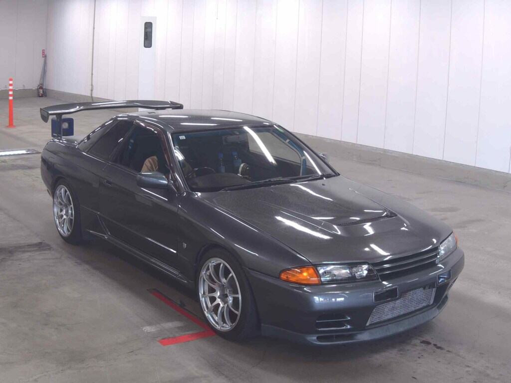 Nissan Skyline 1991 z aukcji japońskiej