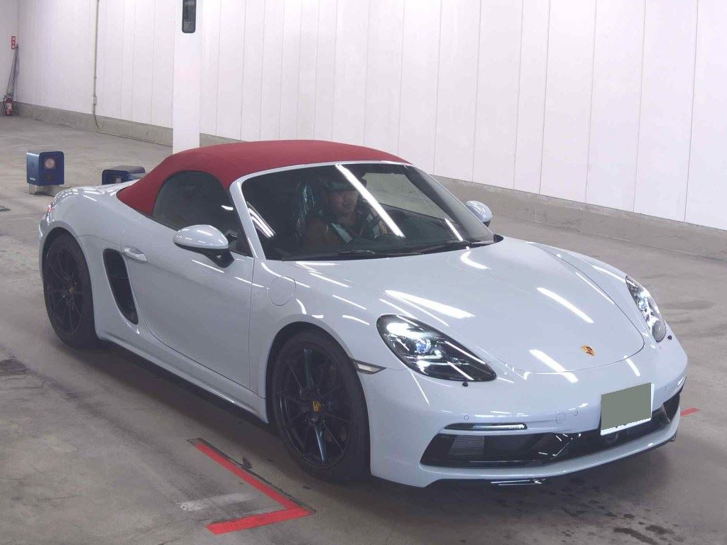 Porsche 718 Boxster 2025 з японського аукціону