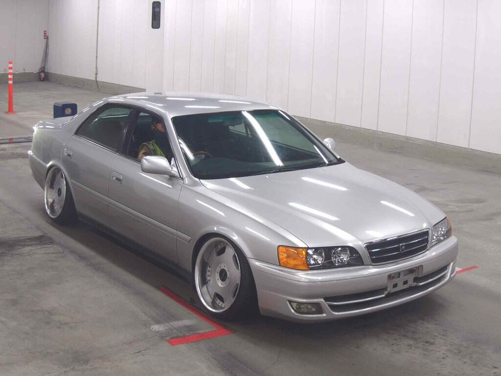 Toyota Chaser 2001 z aukcji japońskiej