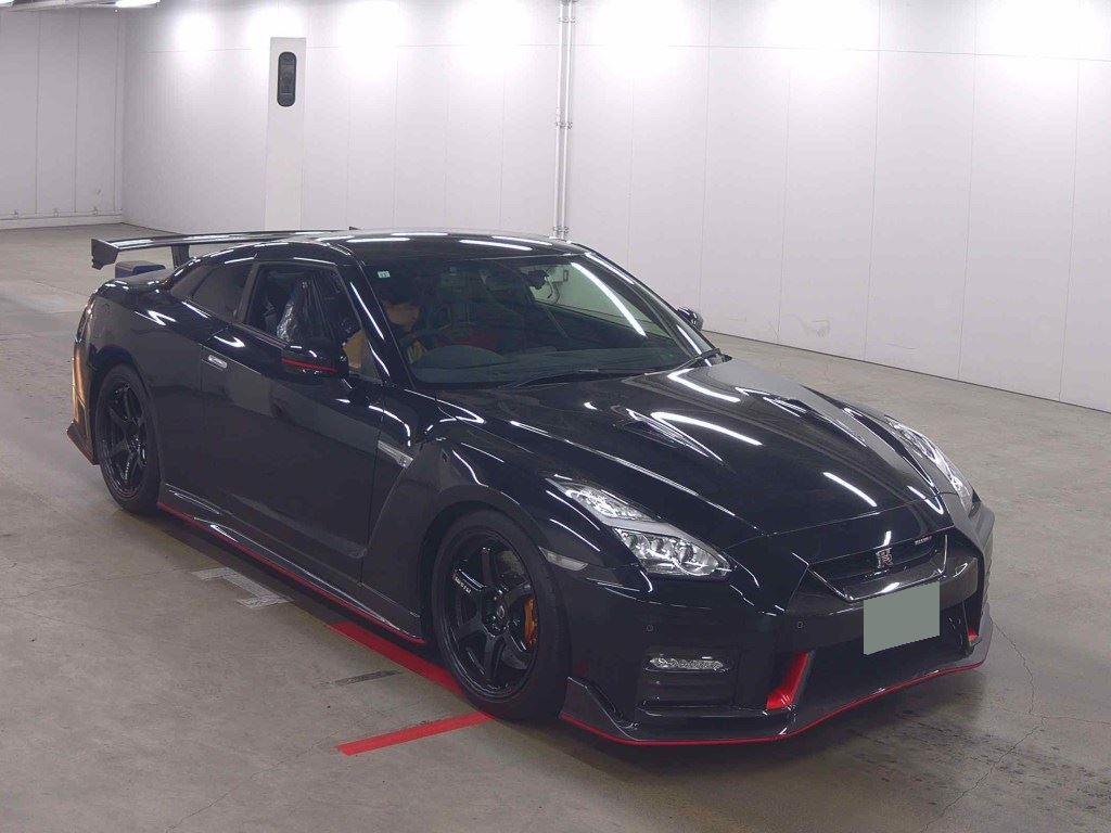 Nissan GT-R 2018 z aukcji japońskiej