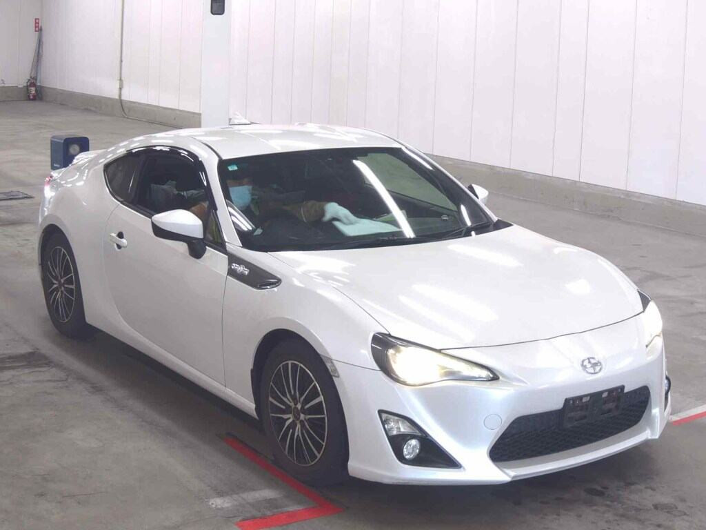 Toyota 86 2013 z aukcji japońskiej