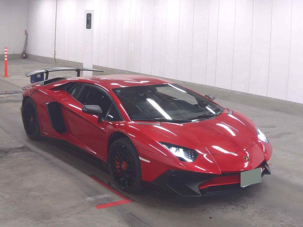 Lamborghini Aventador 2015 з японського аукціону