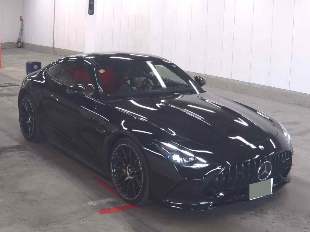 Mercedes AMG GT 2024 z aukcji japońskiej