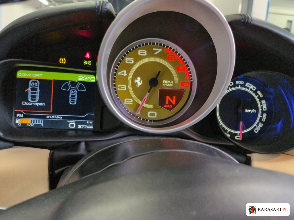 2016 Ferrari California T Base Grade 6