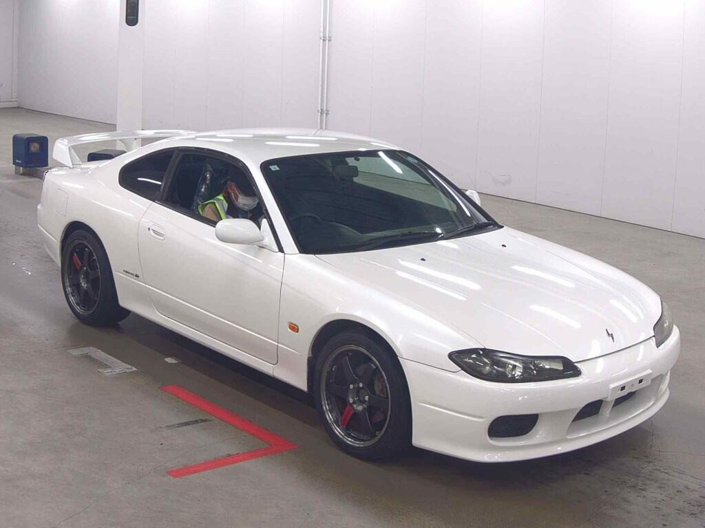 Nissan Silvia 2002 z aukcji japońskiej