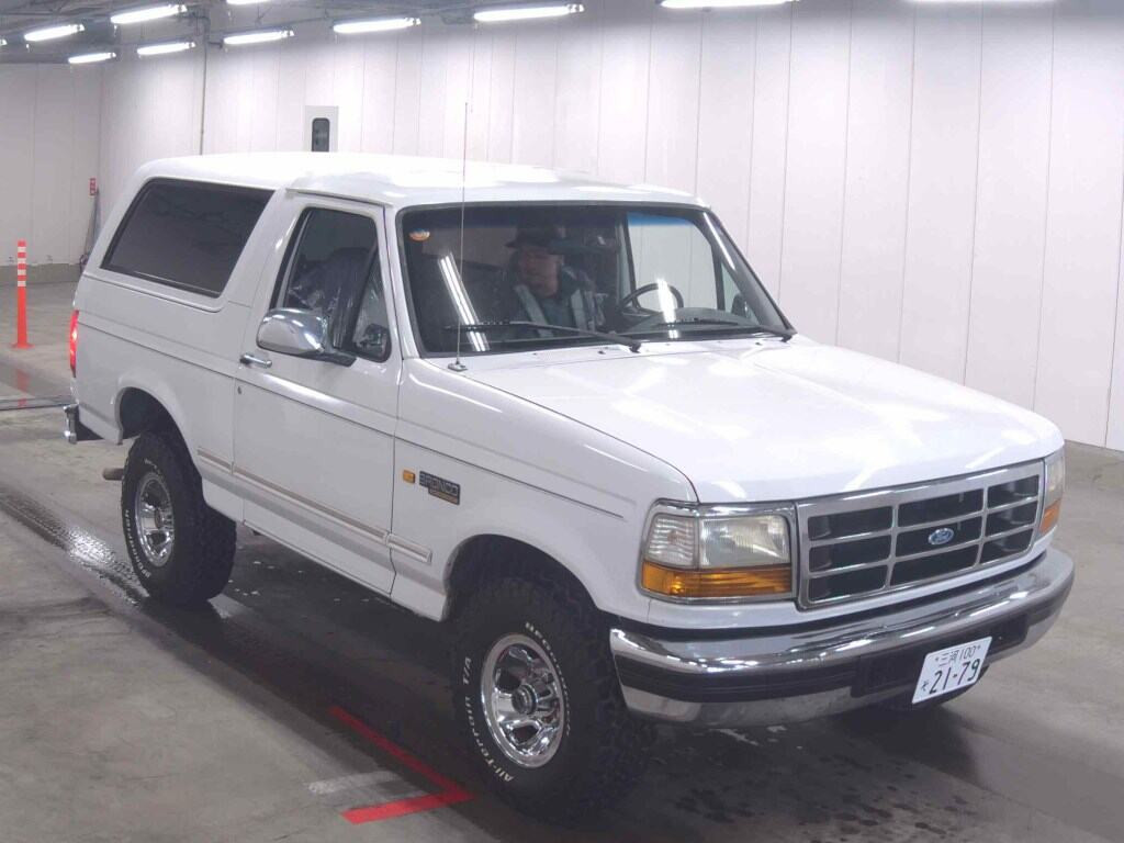 Ford Bronco 2002 z aukcji japońskiej
