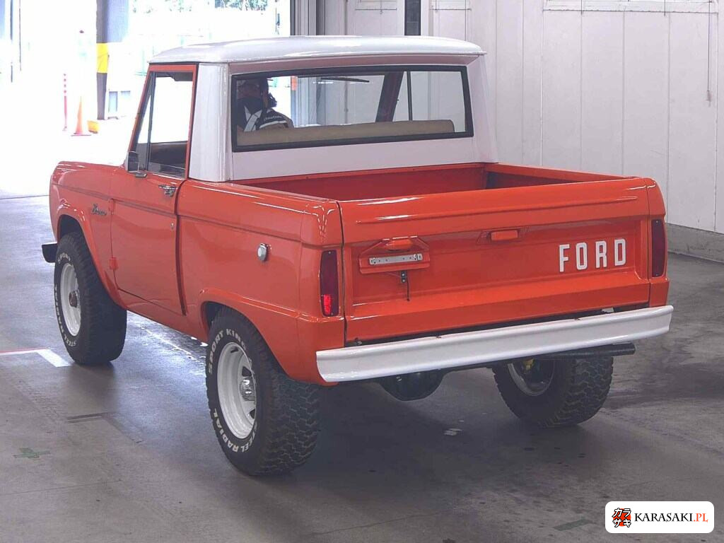 2022 Ford Bronco 4WD 2