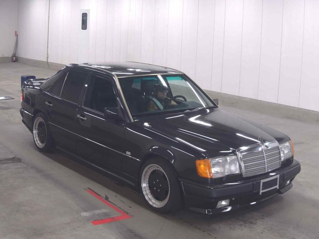 AMG Medium Class 1993 z aukcji japońskiej
