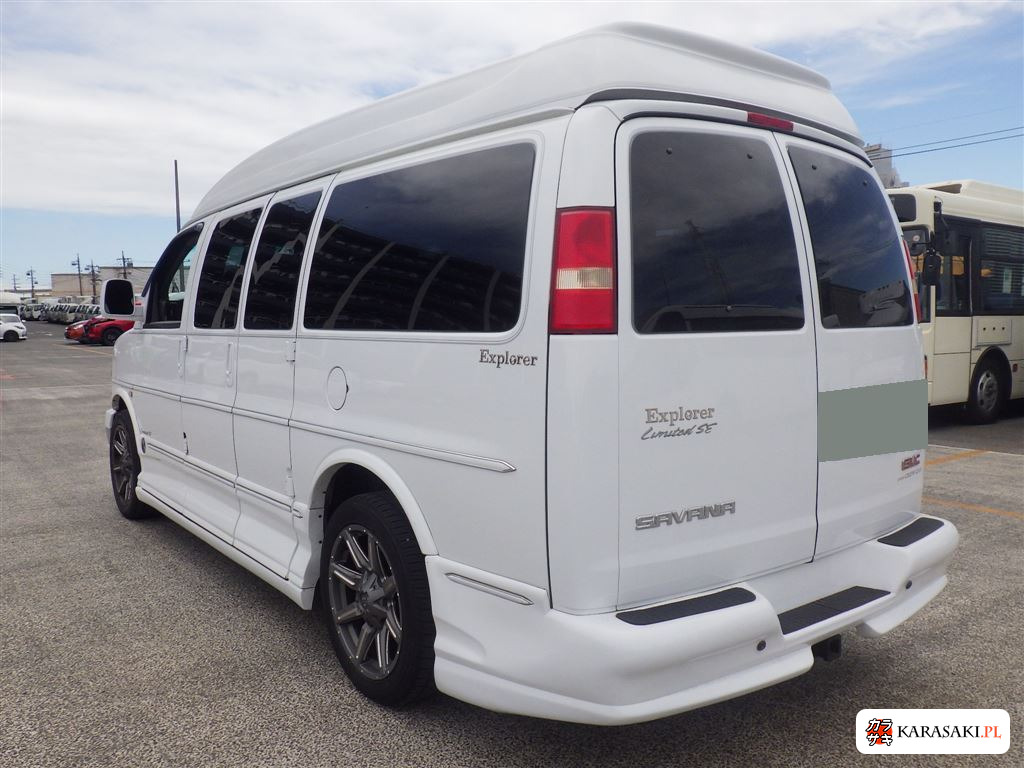 2007 GMC Savana 5D 4WD 2