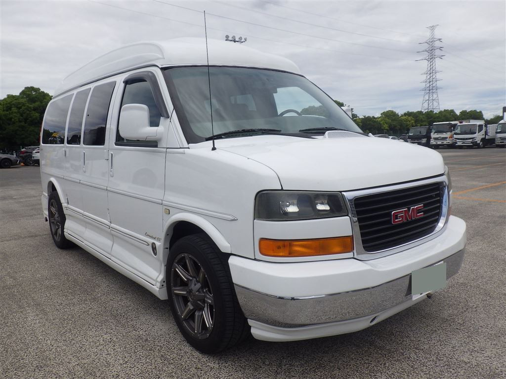 GMC Savana 2007 z aukcji japońskiej