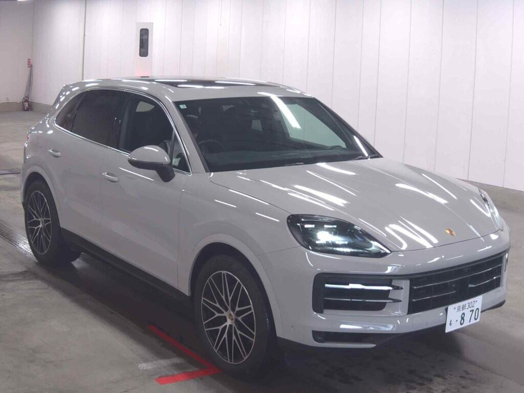 Porsche Cayenne 2025 z aukcji japońskiej