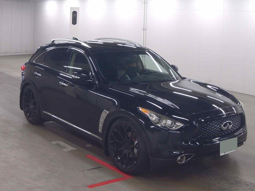 Infiniti FX35 2012 z aukcji japońskiej