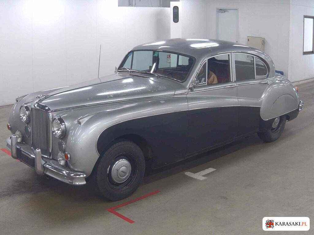 1992 Jaguar 3