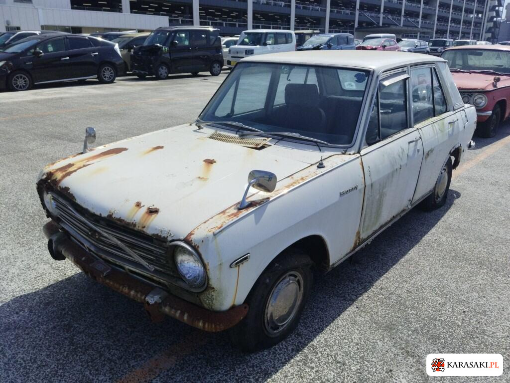 1969 Nissan Datsun 4D 3