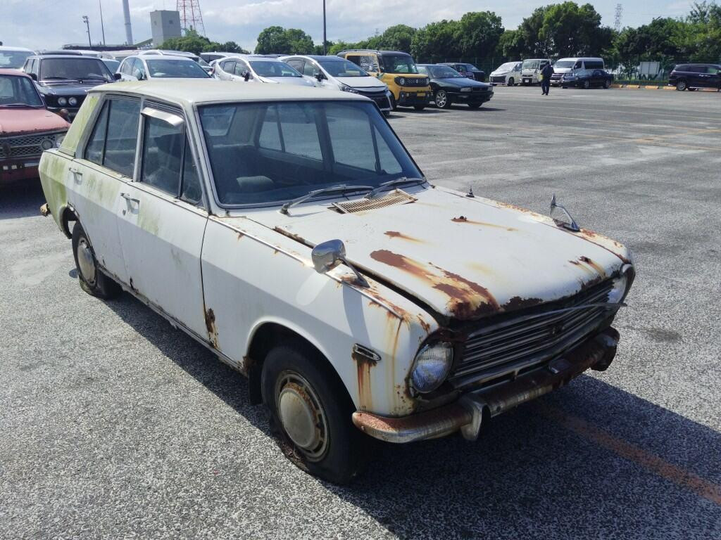 Nissan Datsun 1969 z aukcji japońskiej