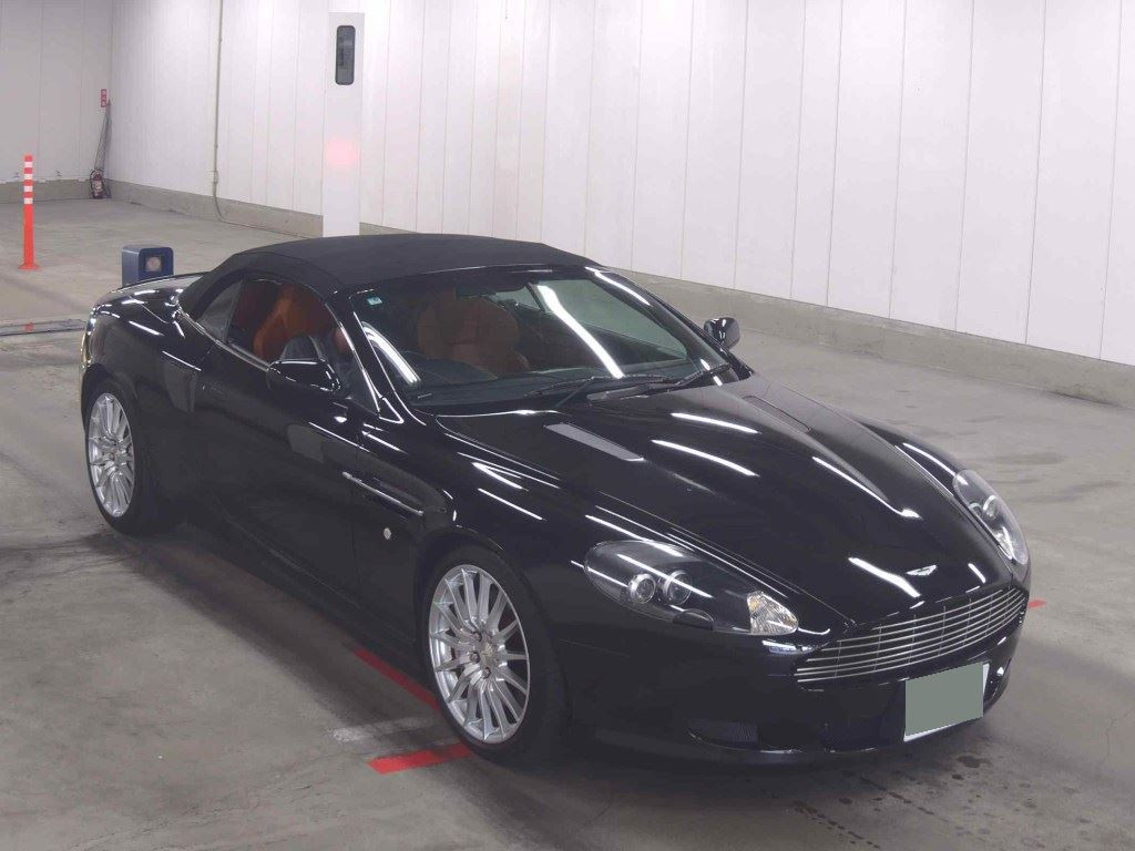 Aston Martin DB9 2006 z aukcji japońskiej