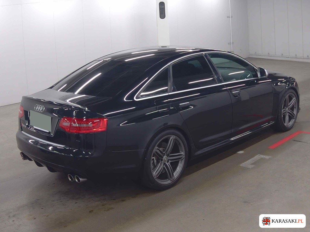 2009 Audi RS6 4D 4WD Base Grade 4