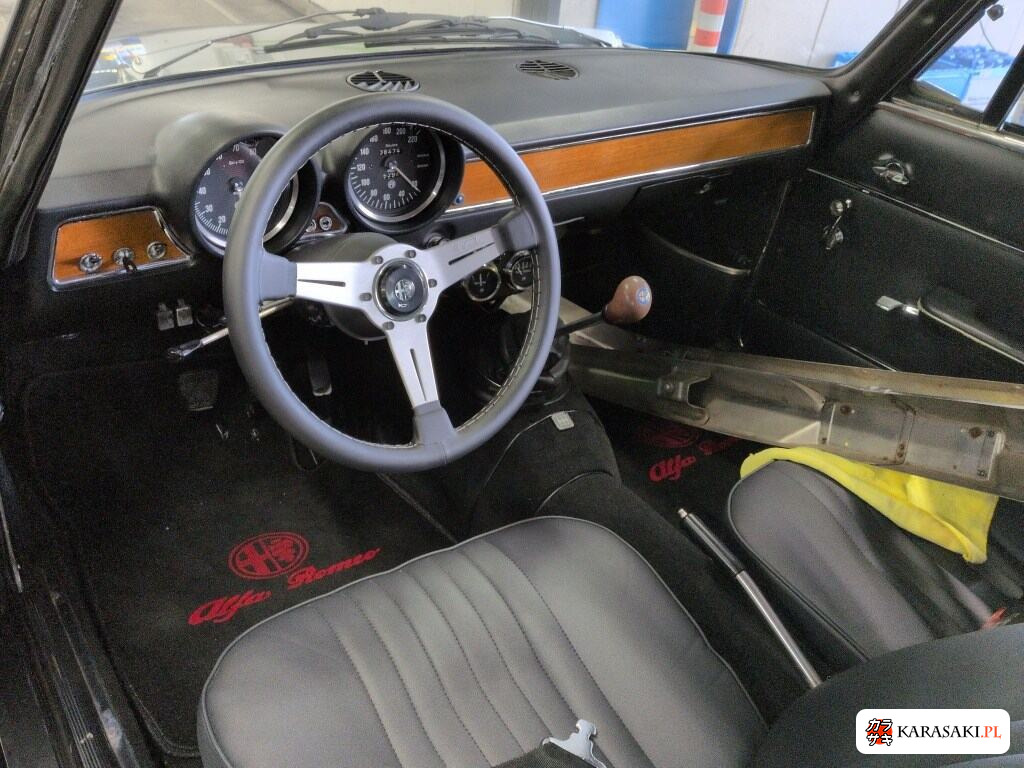 1991 Alfa Romeo 10530 5