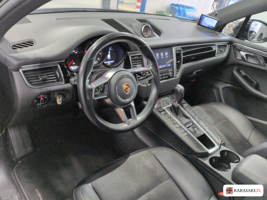 2018 Porsche Macan 4WD Sport Chrono Package 5