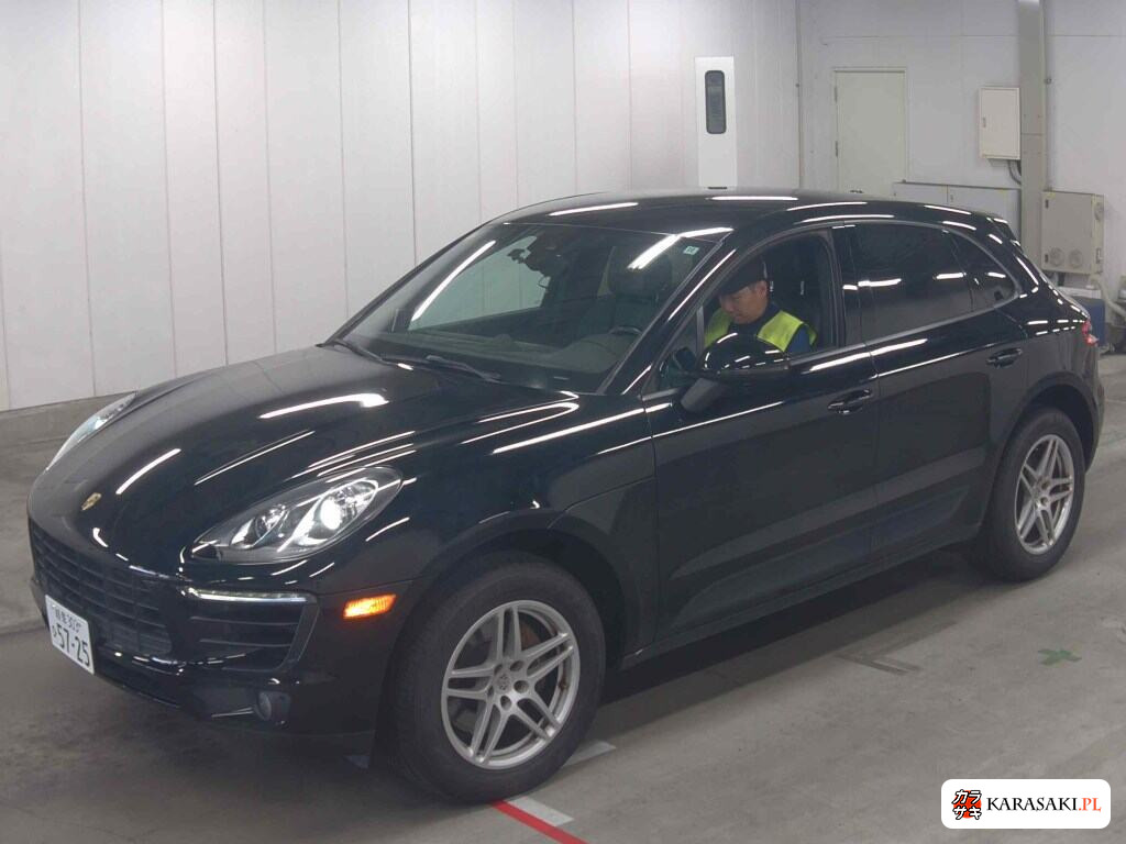 2018 Porsche Macan 4WD Sport Chrono Package 3
