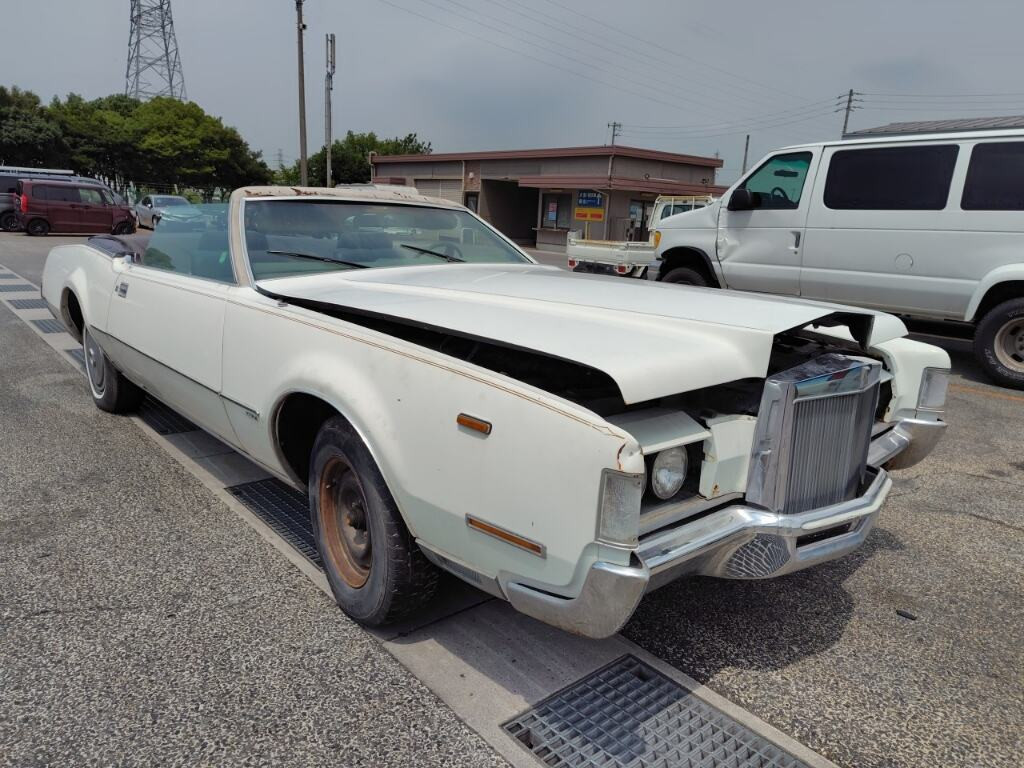 Lincoln 82A 1971 z aukcji japońskiej