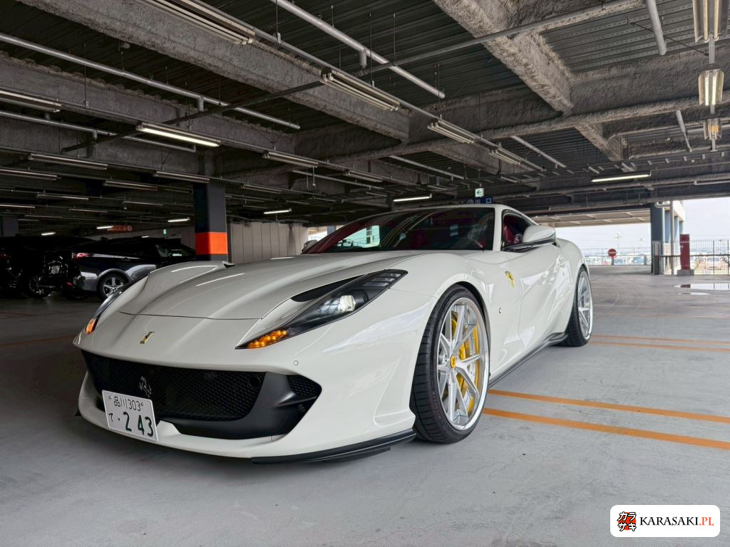 2018 Ferrari 812SUPERFAST Superfast 9