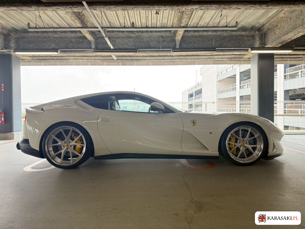 2018 Ferrari 812SUPERFAST Superfast 10