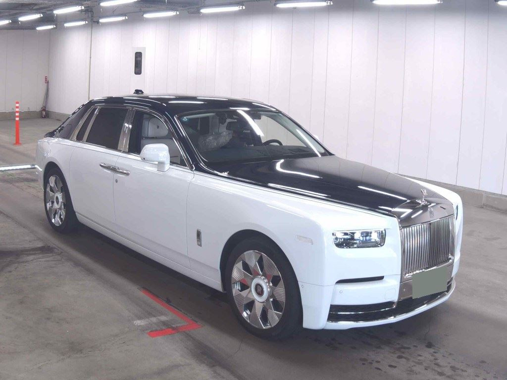 Rolls-Royce TT62S 2023 z aukcji japońskiej