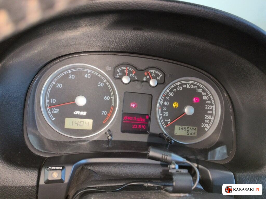 2003 Volkswagen Golf 3D 4WD R32 6