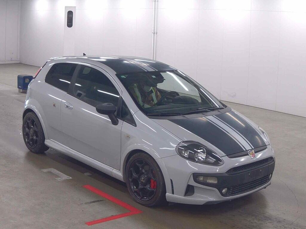 Abarth Punto 2013 z aukcji japońskiej