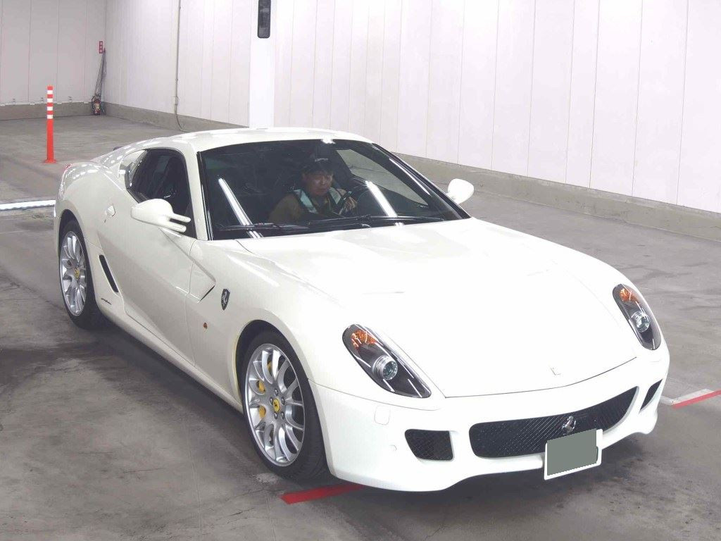 Ferrari 599 2008 z aukcji japońskiej