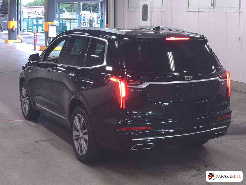 2020 Cadillac XT6 4WD Platinum 2