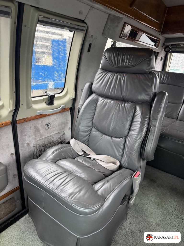 1997 Ford Econoline 14