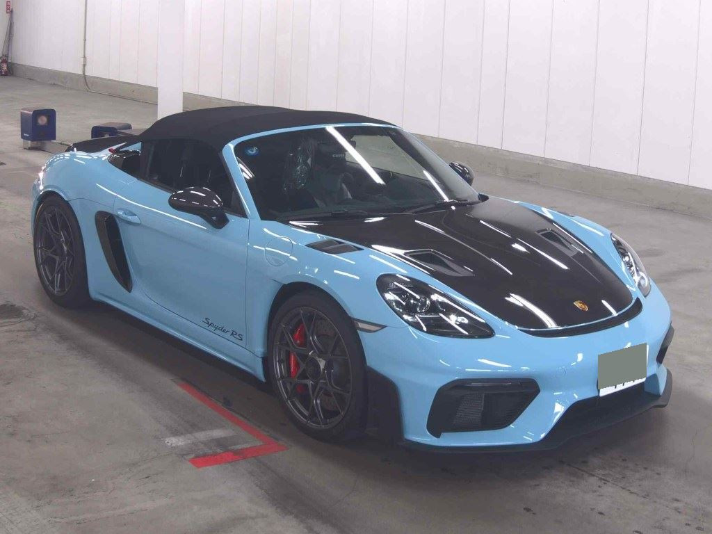 Porsche 718 Spyder 2024 z aukcji japońskiej