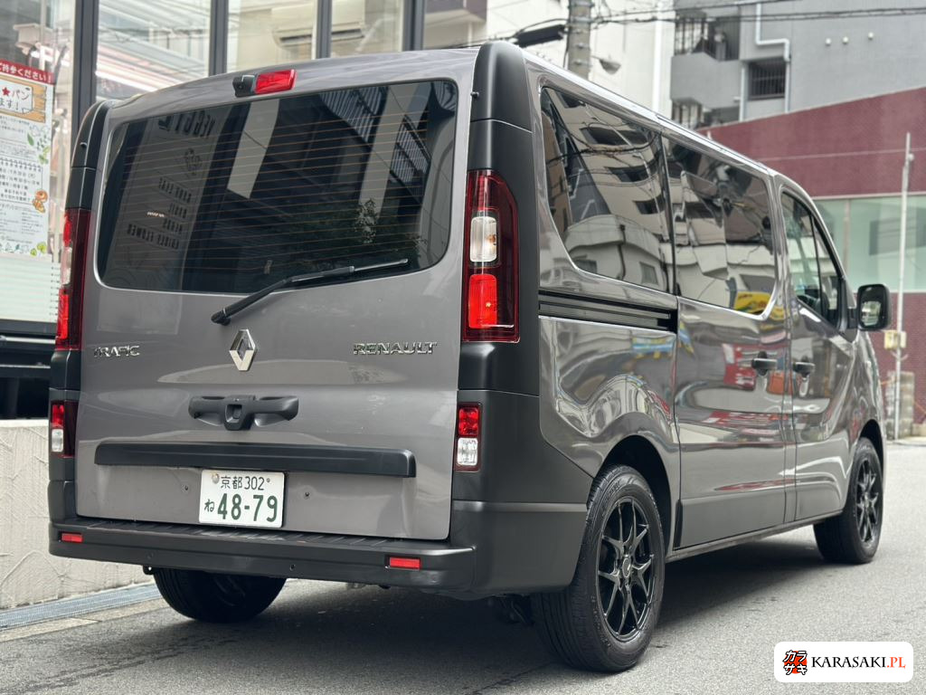 2022 Renault Trafic 8