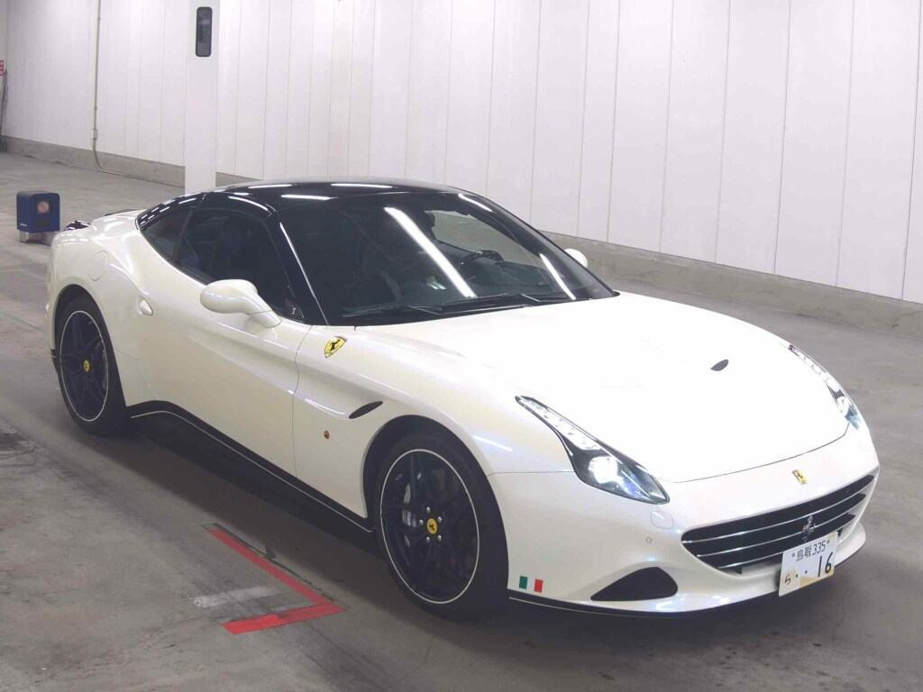 Ferrari California T 2017 z aukcji japońskiej