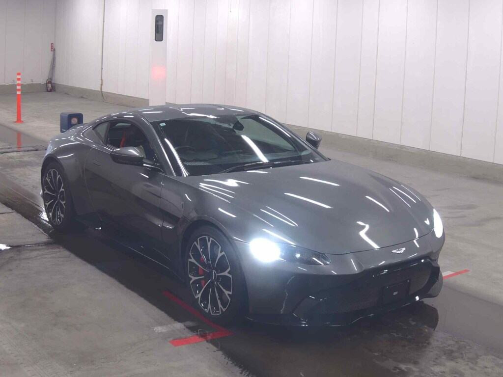 Aston Martin Vantage 2019 z aukcji japońskiej