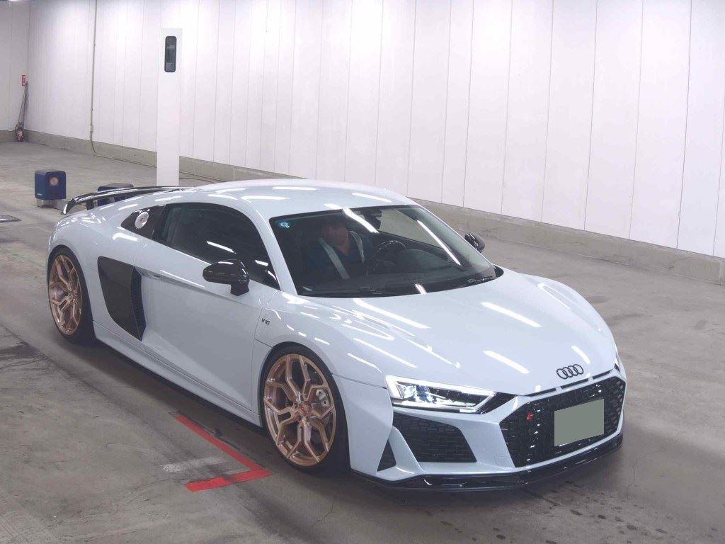 Audi R8 2017 z aukcji japońskiej