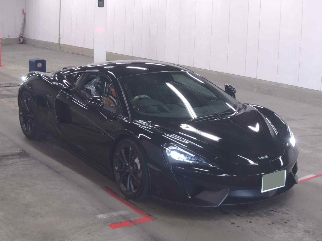 McLaren 540C 2016 z aukcji japońskiej