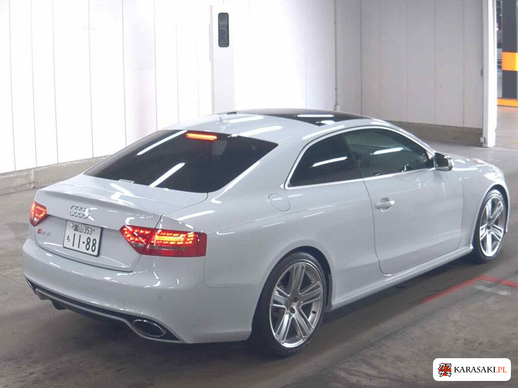 2011 Audi RS5 4WD Base Grade 4