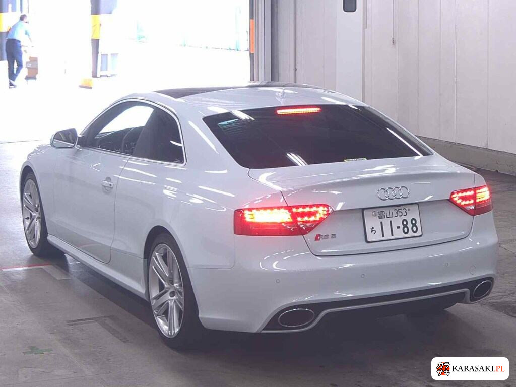 2011 Audi RS5 4WD Base Grade 2